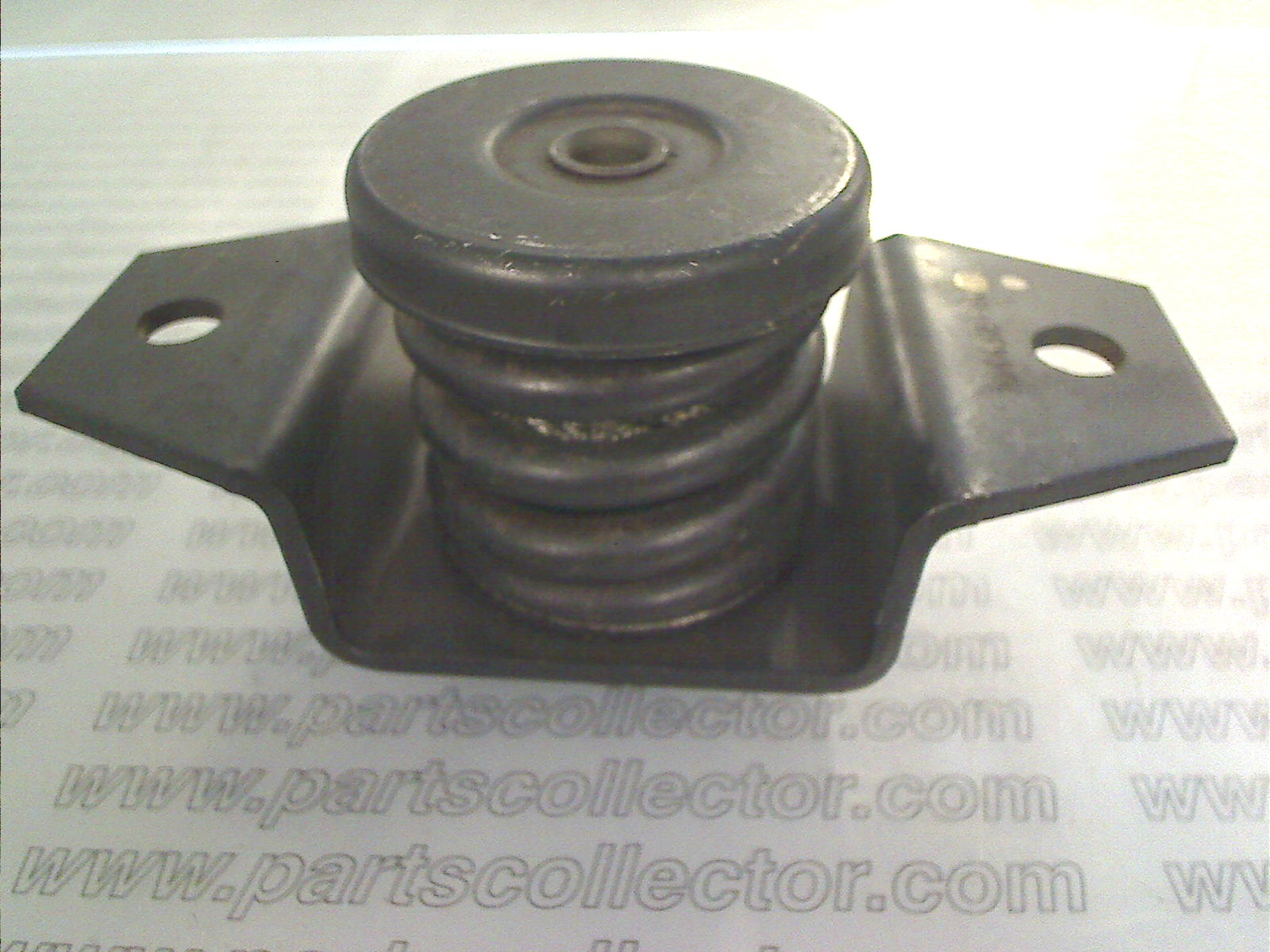 ENGINE MOUNTING RH - LH